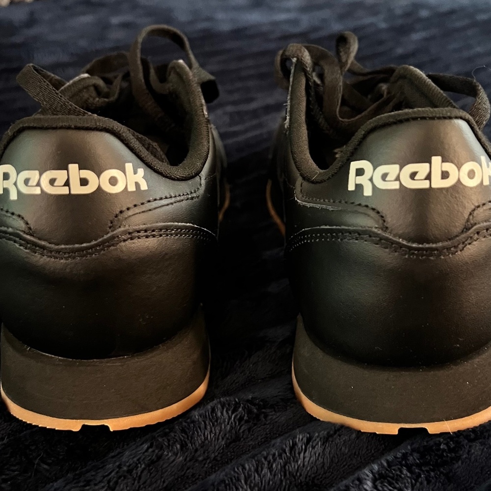 Black Reebok Classics